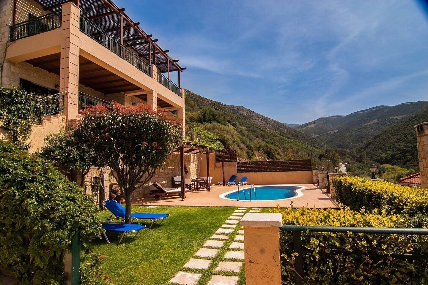 Апартаменты Antonia Villa 4*