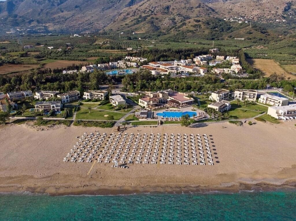 Отель Pilot Beach Resort 5*