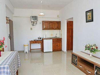 Территория Maria Apartments Analipsi апартаменты