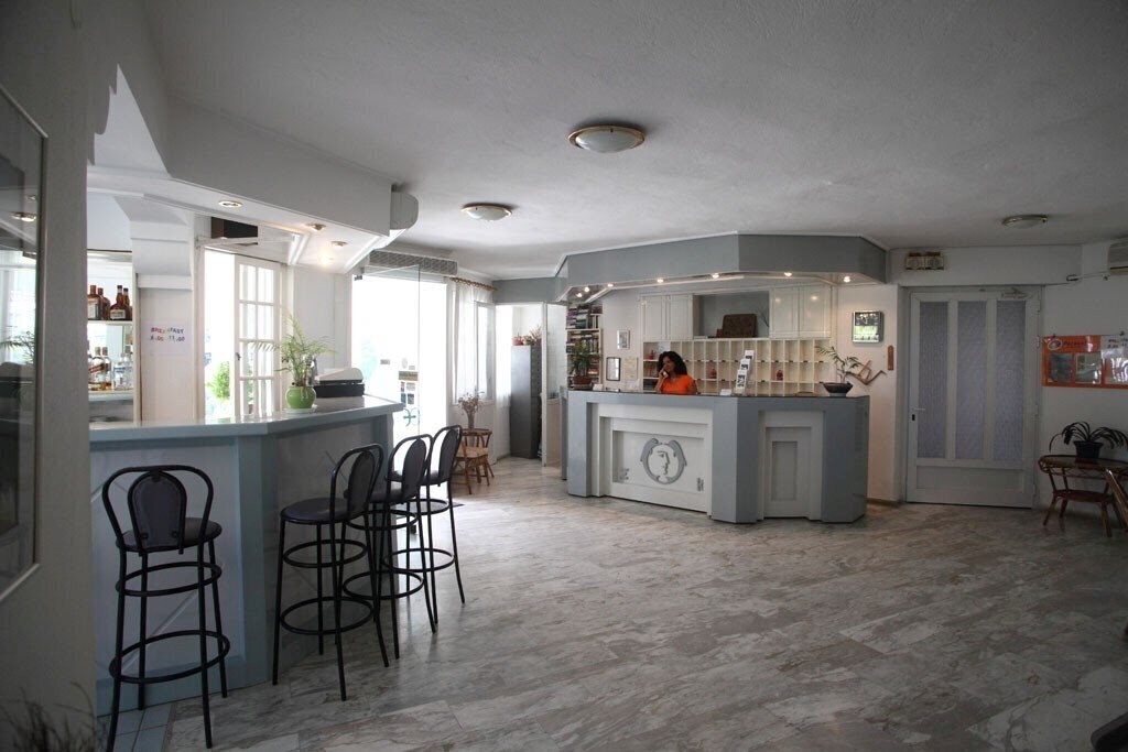 Территория Kalypso Hotel 2*