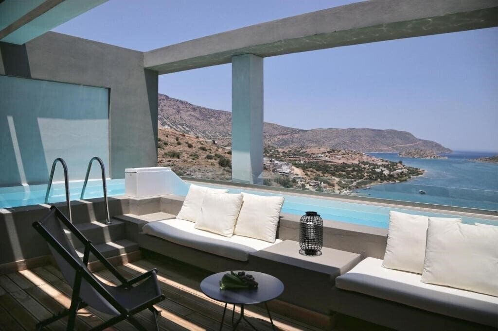 Апартаменты Domes Aulus Elounda Curio Collection by Hilton 5*
