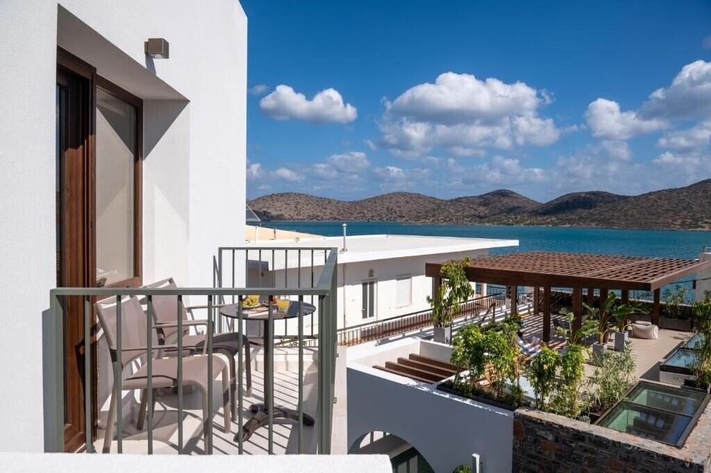 Панорама Elounda Stories Boutique Hotel 4*