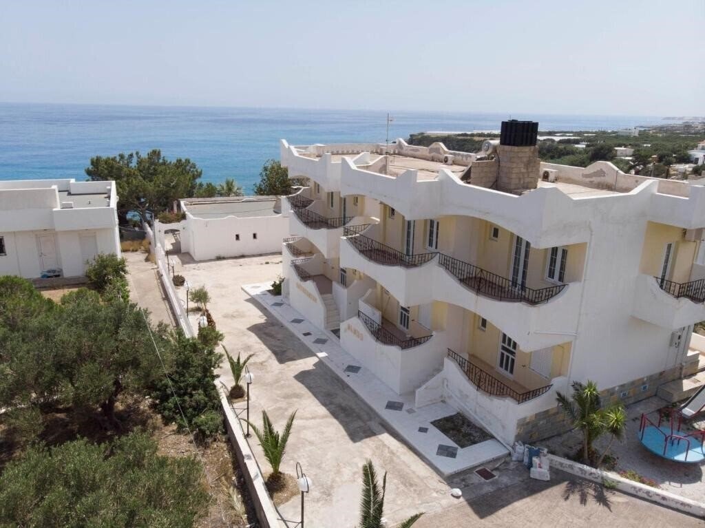 Апартаменты Elena'S Beach Garden 2*