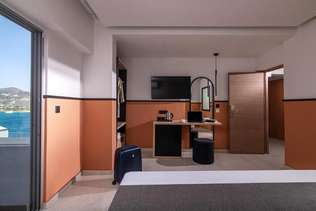 Картинка Mistral Bay Hotel 4*