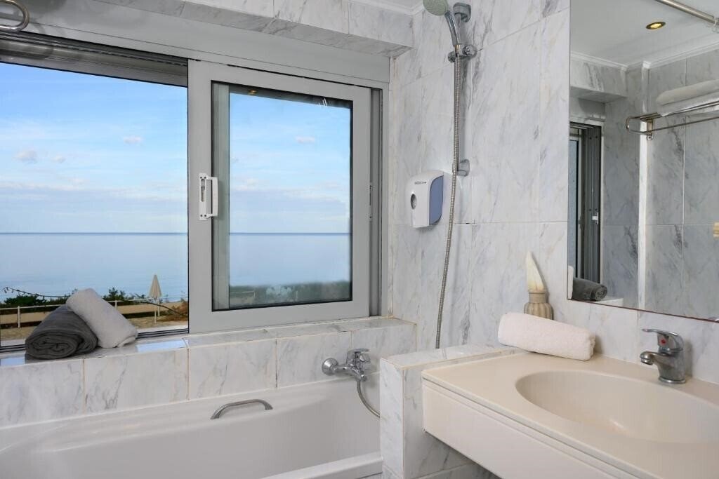 Картинка Istron Bay 5*
