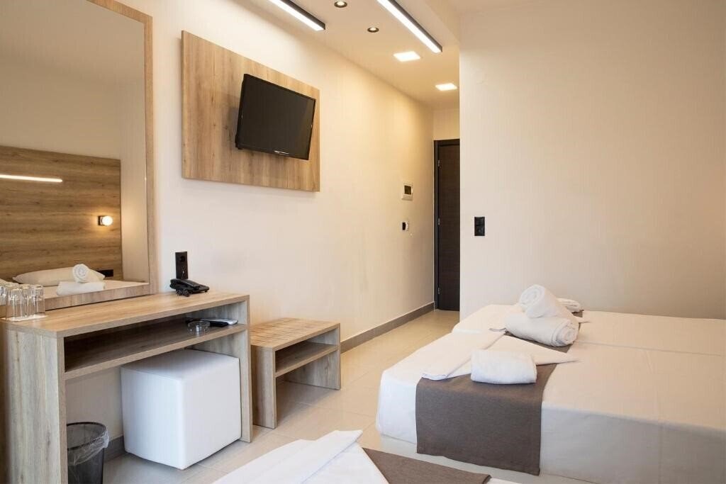 Фото Dafni Plus Hotel 4*