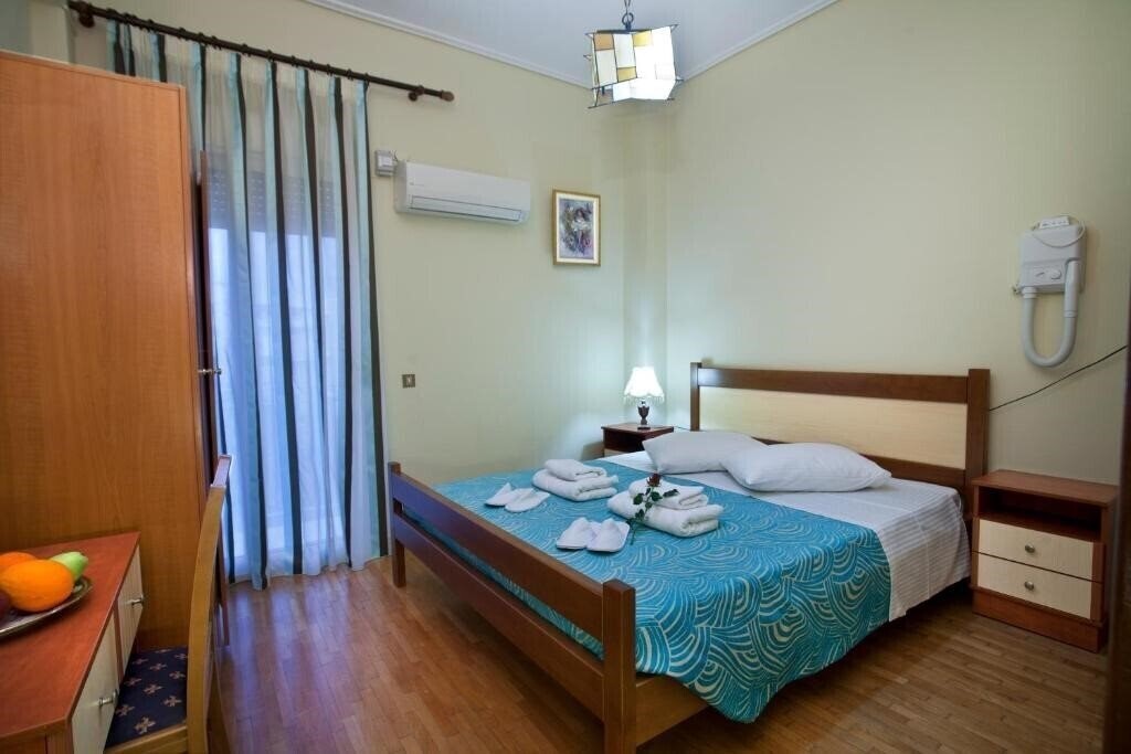 Апартаменти Loutraki Hotel 2*