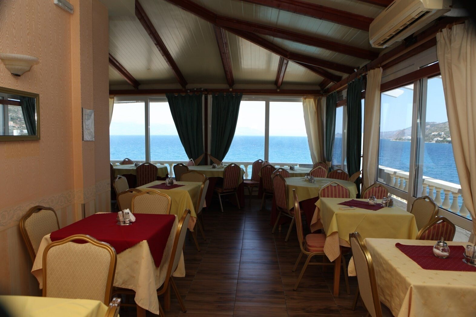 Территория Mantas Seaside 3*