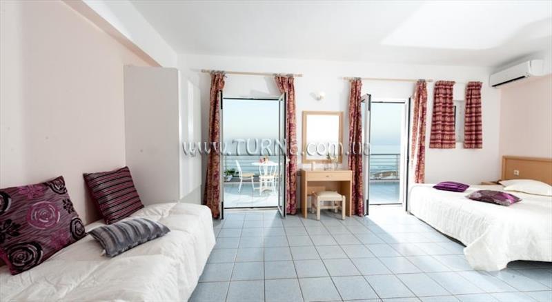 Вид La Playa Apts 3*