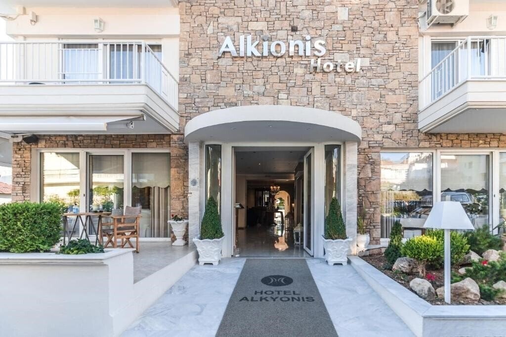 Территория Alkyonis Hotel 2*