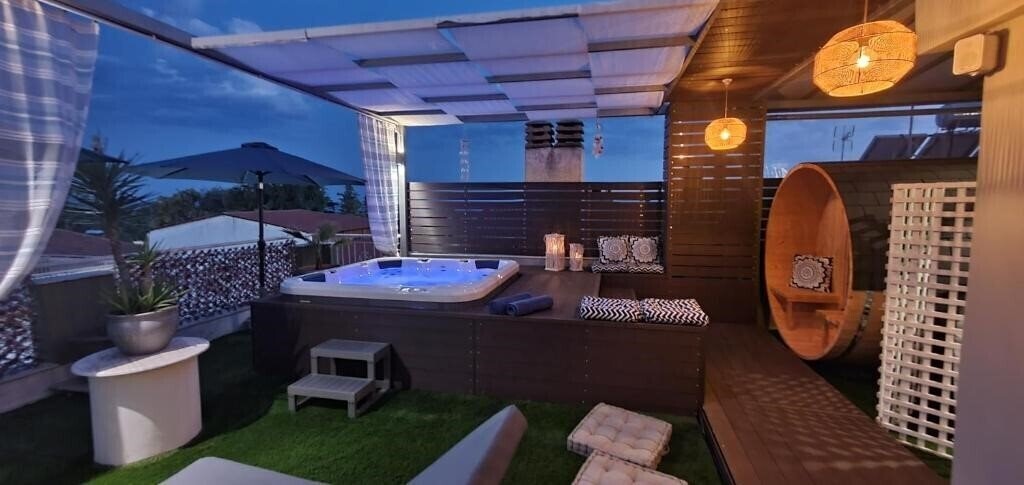 Территория Mallas Hotel 3*