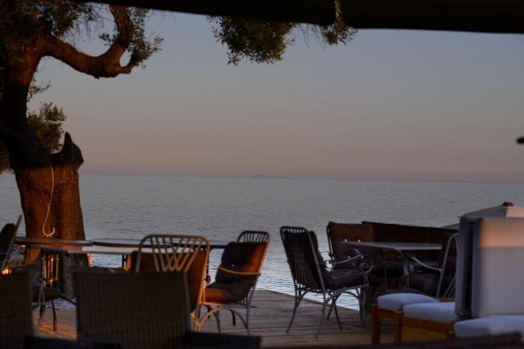 Апартаменты Crown Hotel 3*