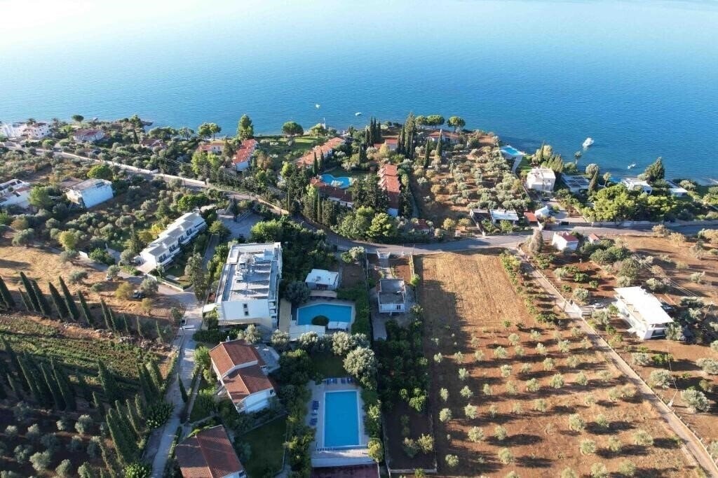 Отель Miramare Hotel 4*