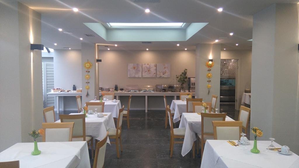 Территория Eviana Beach Hotel 3*