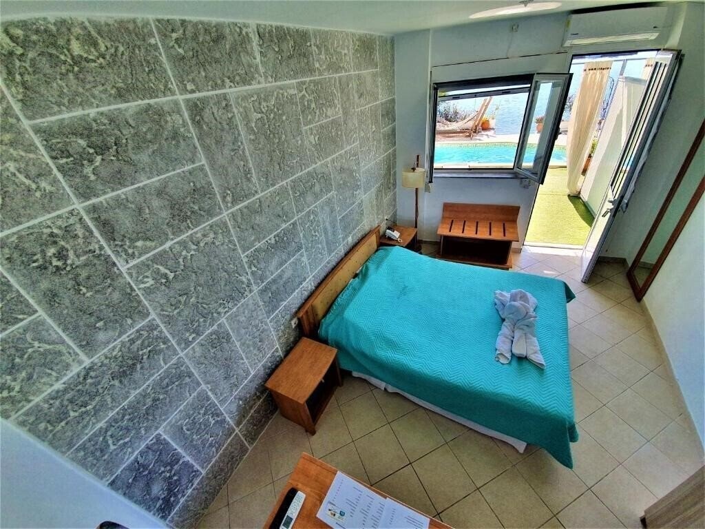 Апартаменти Porto Evia Boutique Hotel 3*