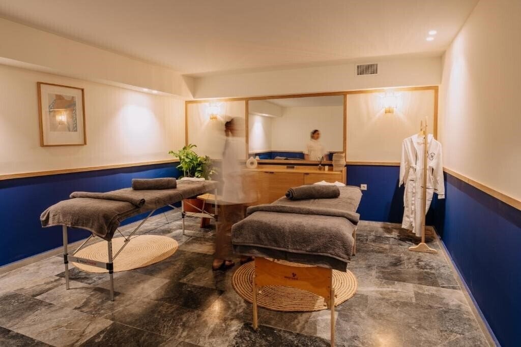 Территория Brown Beach Evia Island (ex. Grand Blue Hotel Eretria, Brown Beach Eretria) 4*