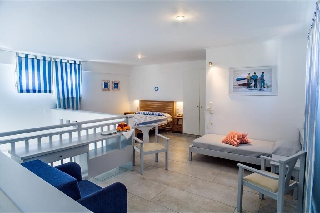 Территория Grand Blue Hotel 3*