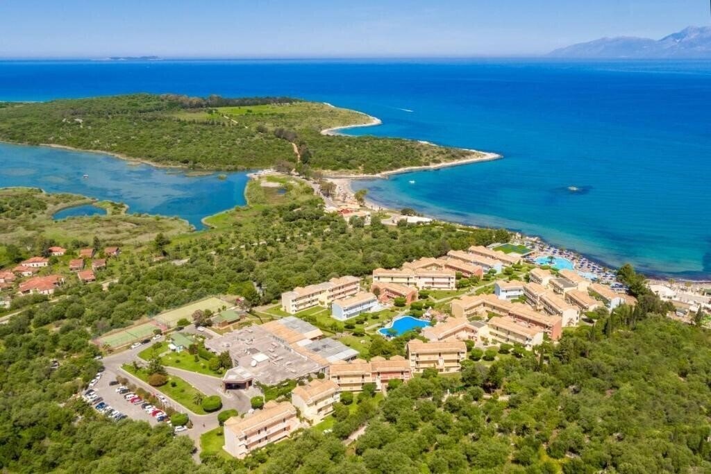Отель Mareblue Beach 4*