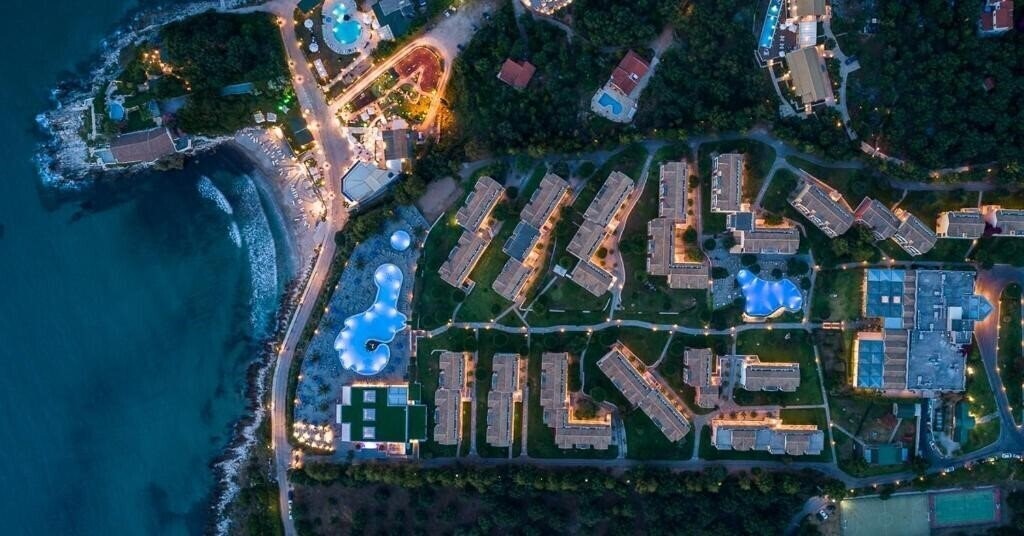 Апартаменты Mareblue Beach 4*