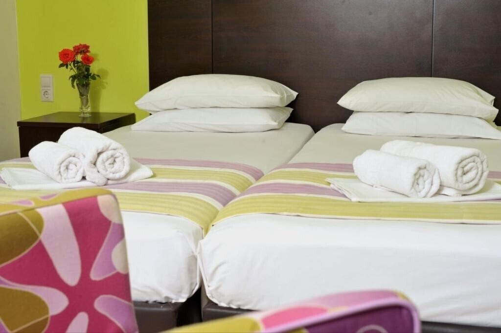 Апартаменти Island Beach Resort 3*