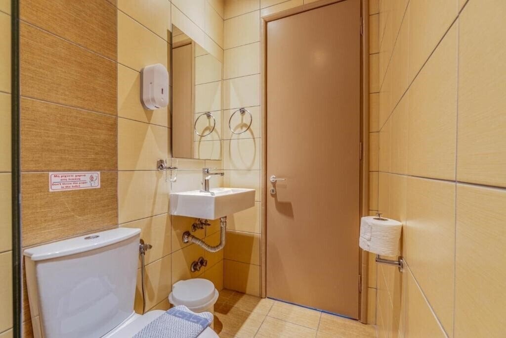 Вид Angela Apartments 3*