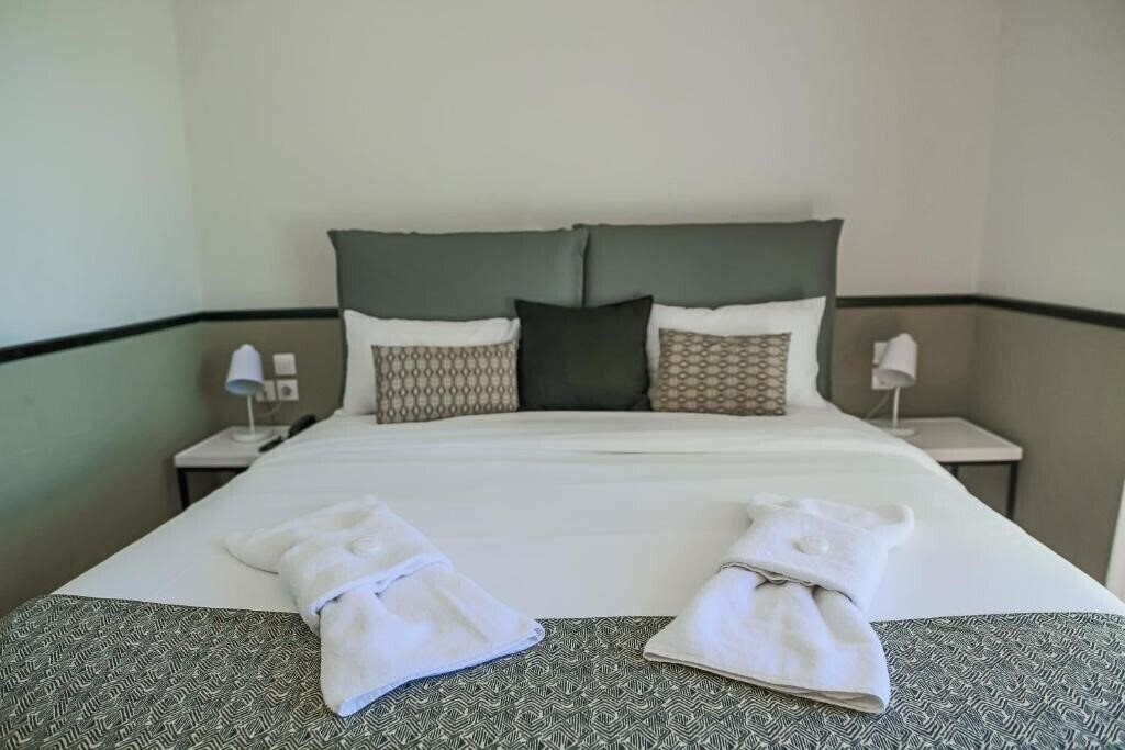 Територія Corfu Aquamarine Hotel (ex. Corfu Residence) 4*