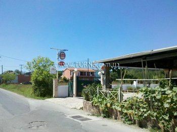 Готель Vasilis Apartments апартаменты