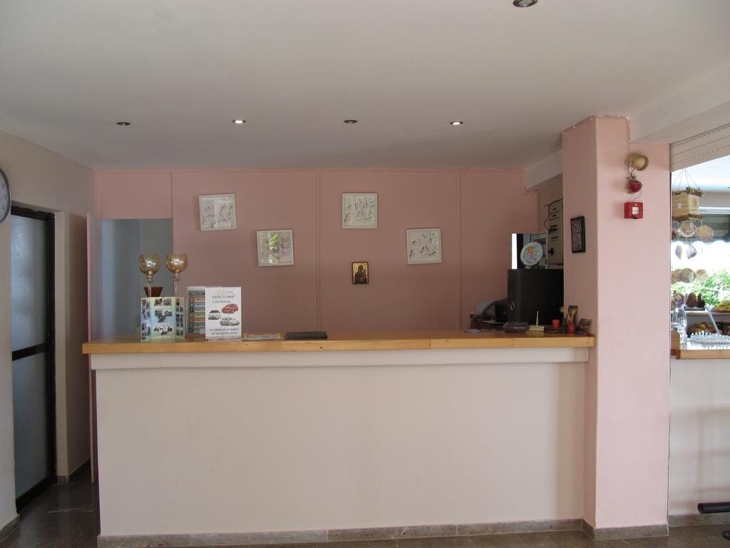 Апартаменты Karina Hotel 2*