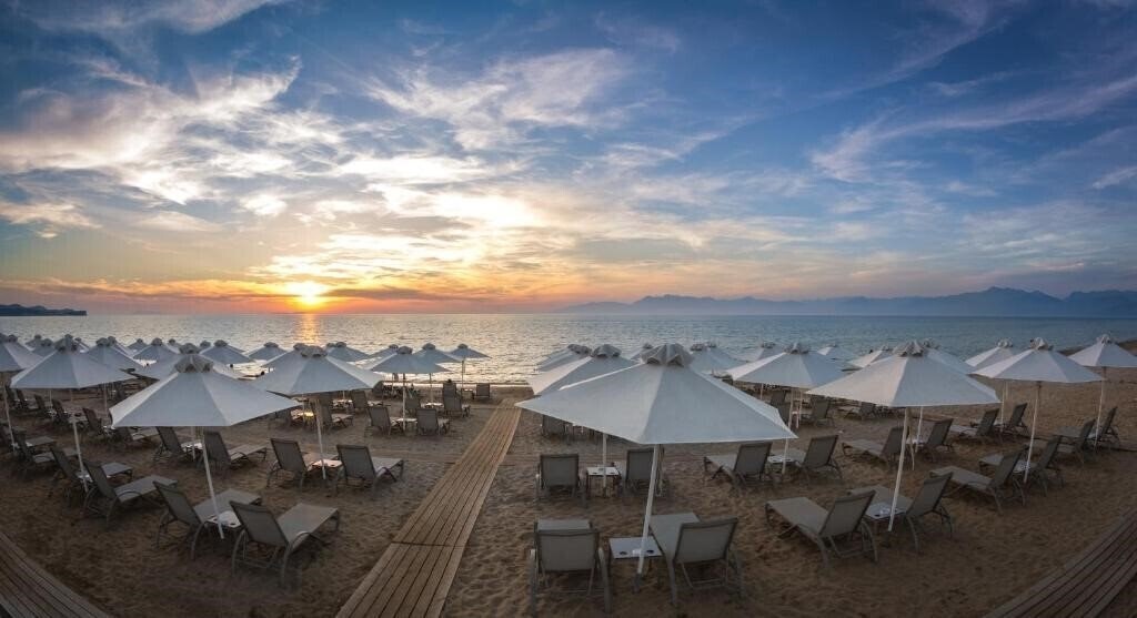 Панорама Acharavi Beach Hotel 4*