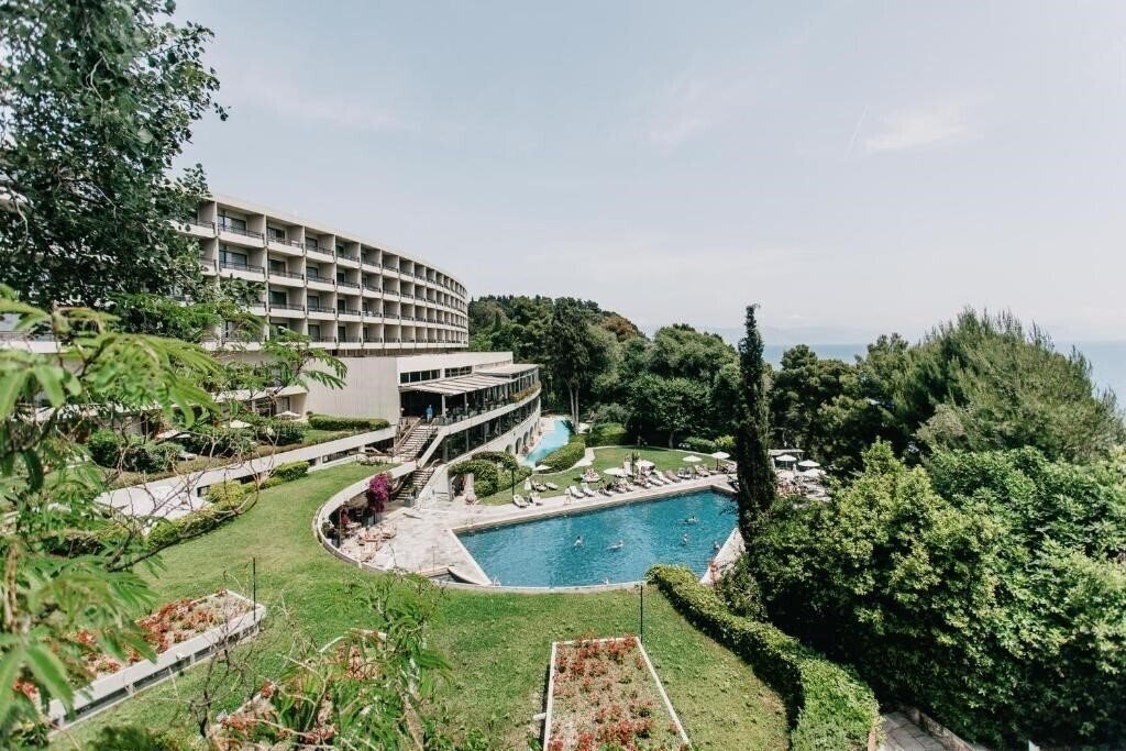 Территория Corfu Holiday Palace 5*