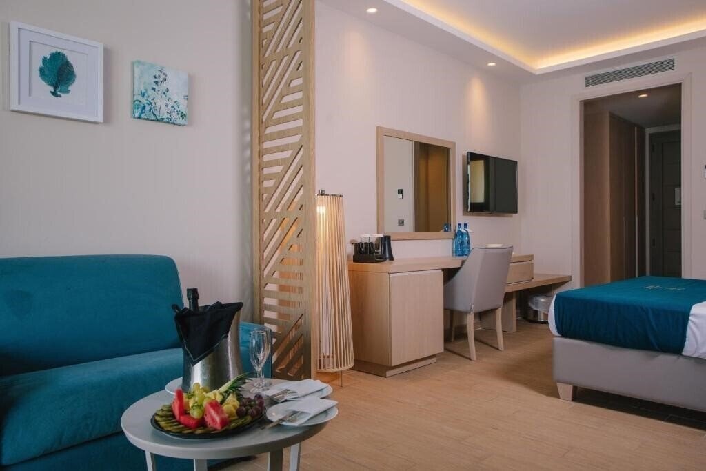 Апартаменты Almyros Natura 4*