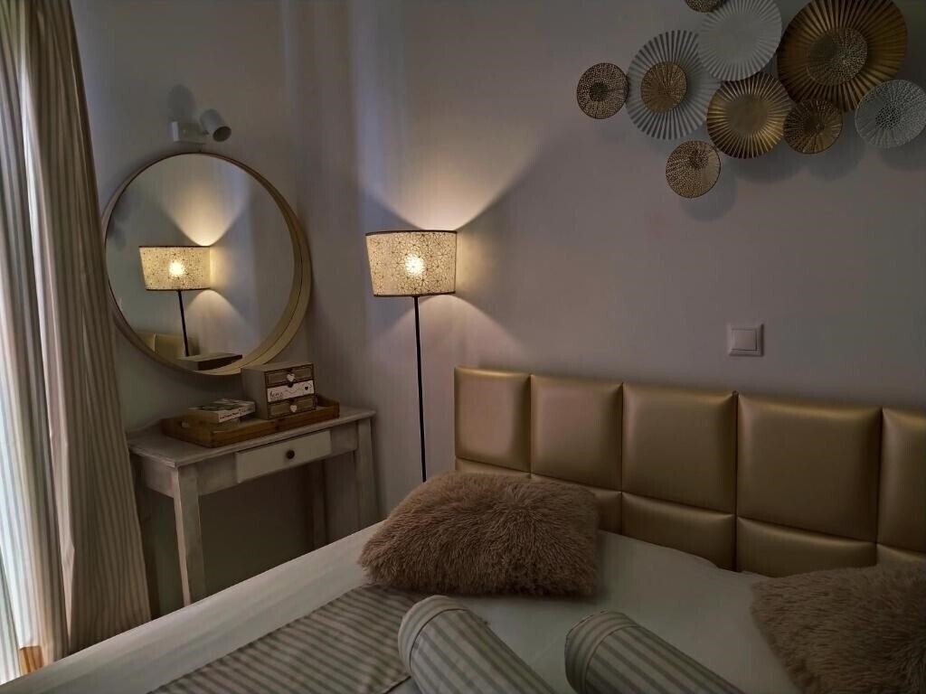 Территория Aronis Apartments апартаменты