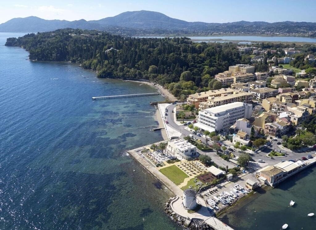 Вид Mon Repos Palace 2*