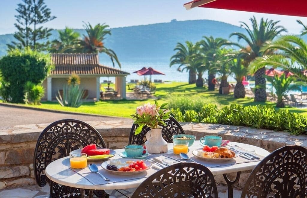 Апартаменти Bella Mare (ex. Bella Mare Hotel) 4*
