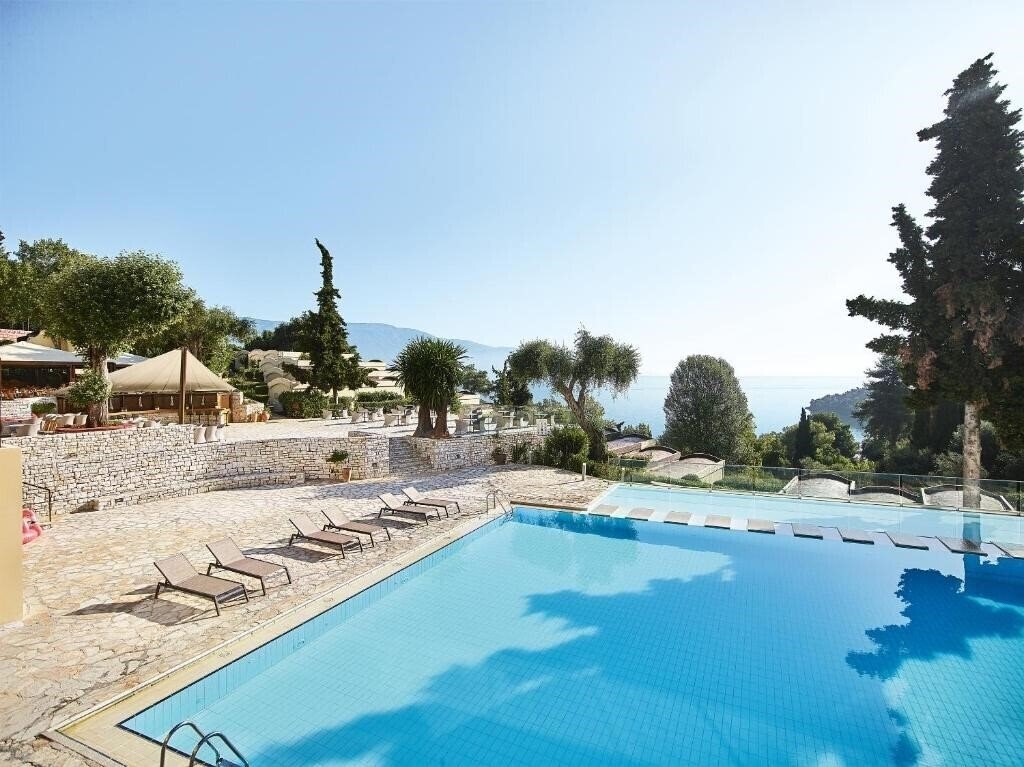 Фото Grecotel Luxme Daphnila Bay 4*