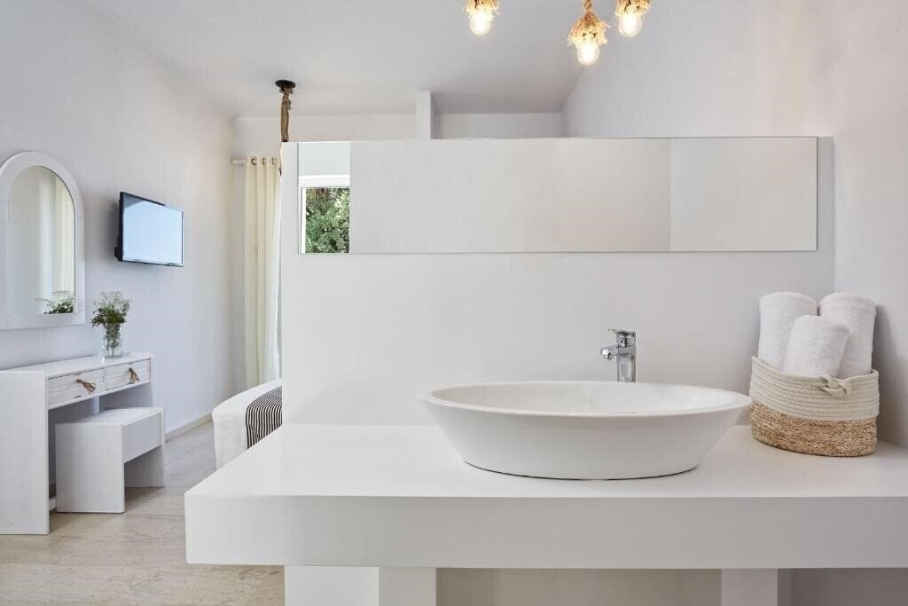 Апартаменты Mr. & Mrs. White Hotel Butik 4*