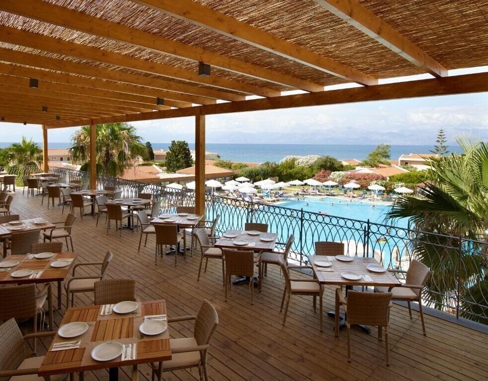 Вид Roda Beach Resort & SPA 5*