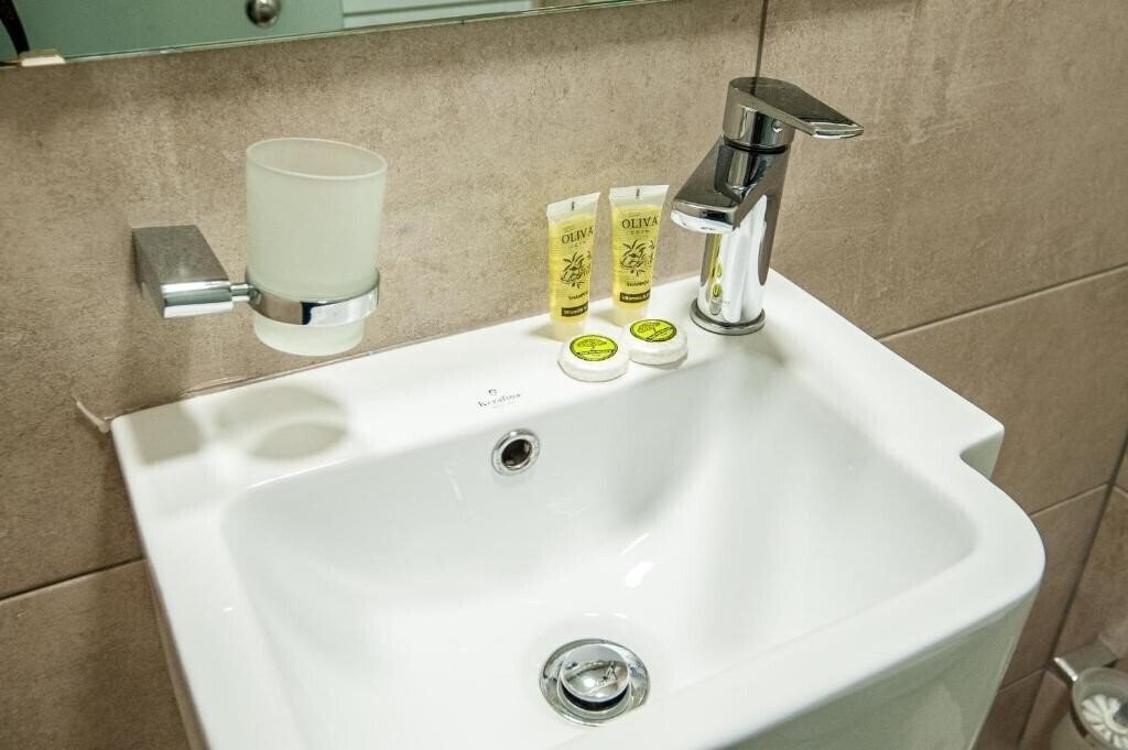 Панорама Anita Hotel 1*