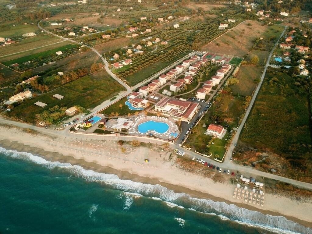 Вид Almyros Beach Hotel 5*