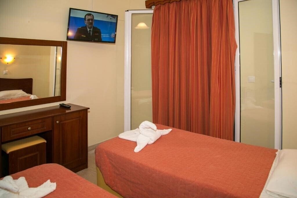 Панорама Kouros Apartments & Studios 4*