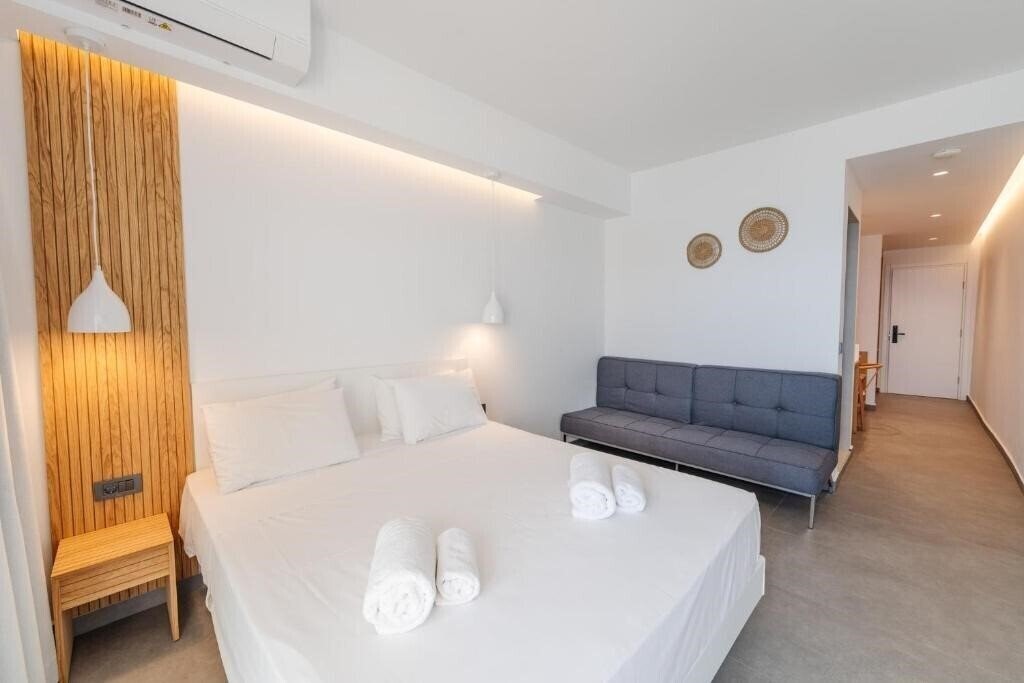 Территория Pontikonisi Hotel 3*