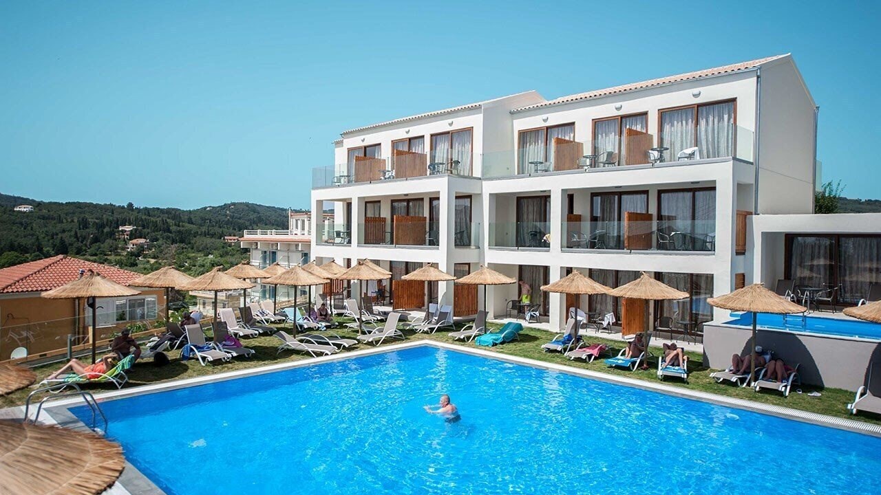 Отель Brilliant Holiday Resort 4*