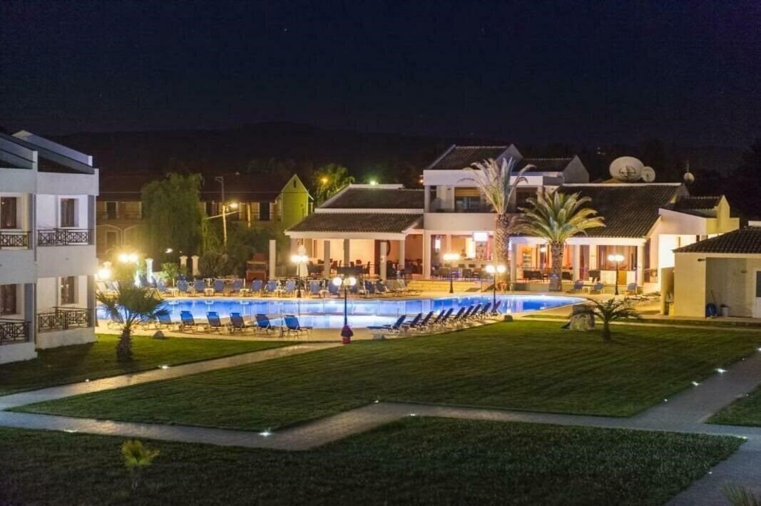 Панорама Stemma Hotel 3*