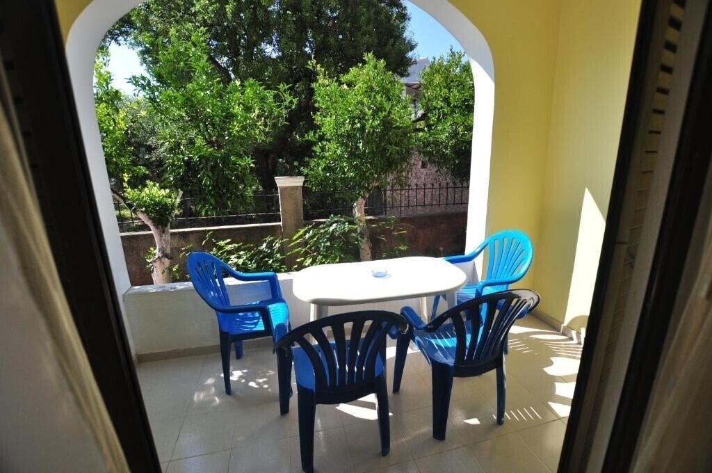 Территория Antigoni Apartments 3*