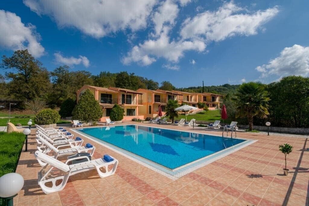 Вид Rivendell Apartments 3*