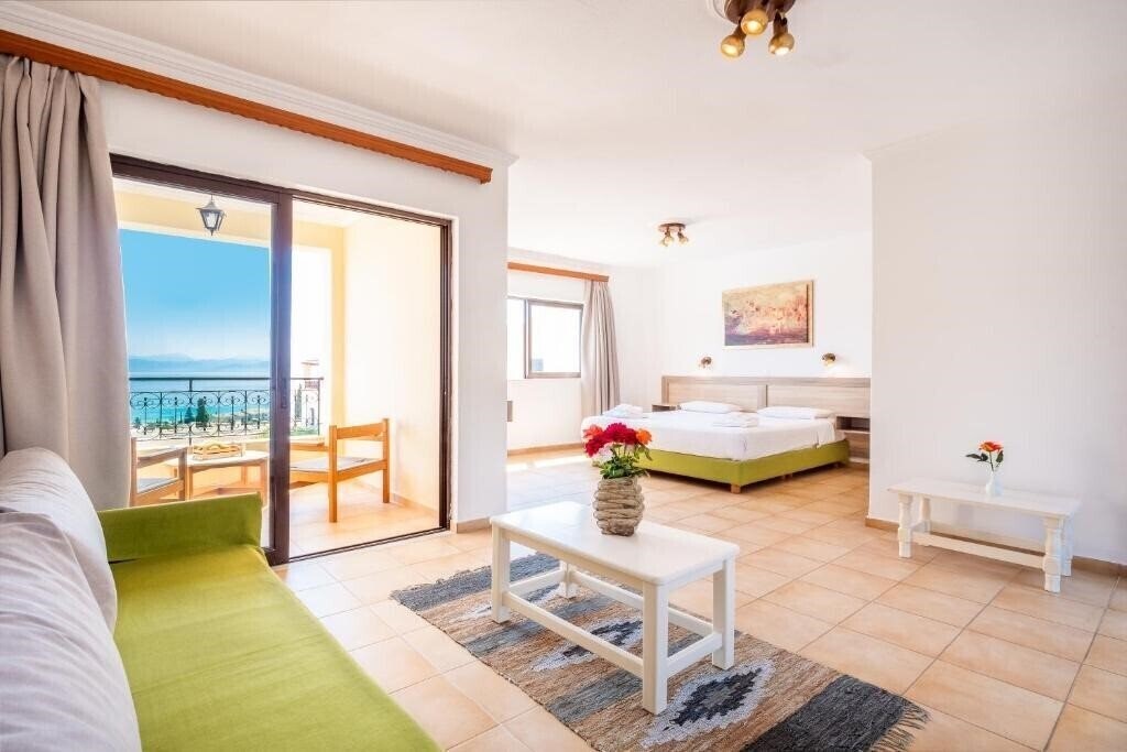 Фото Pelagos Hotel 3*