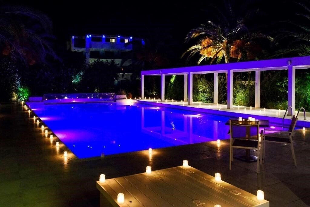 Территория Tryp By Wyndham Corfu Dassia 4*