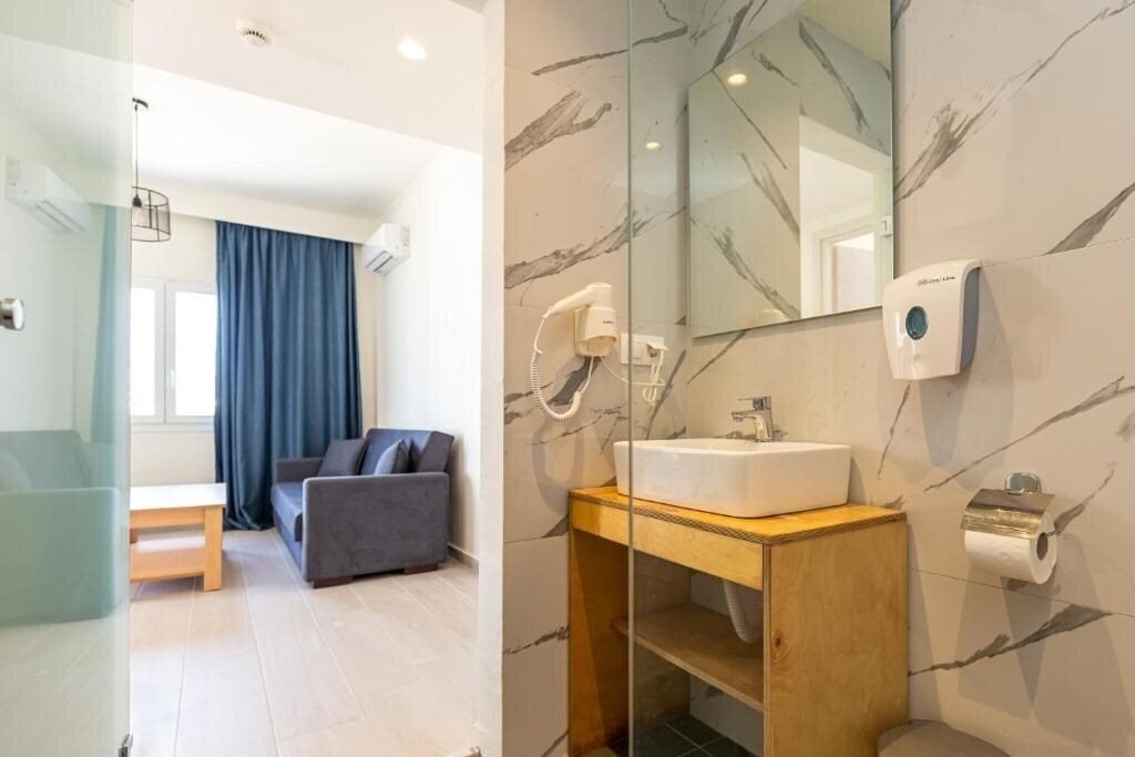 Апартаменти Aqua Luxury Suites by Estia Roda 3*