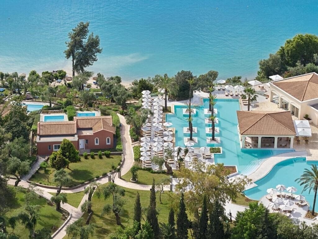 Территория Grecotel Eva Palace 5*
