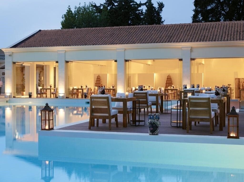 Панорама Grecotel Eva Palace 5*
